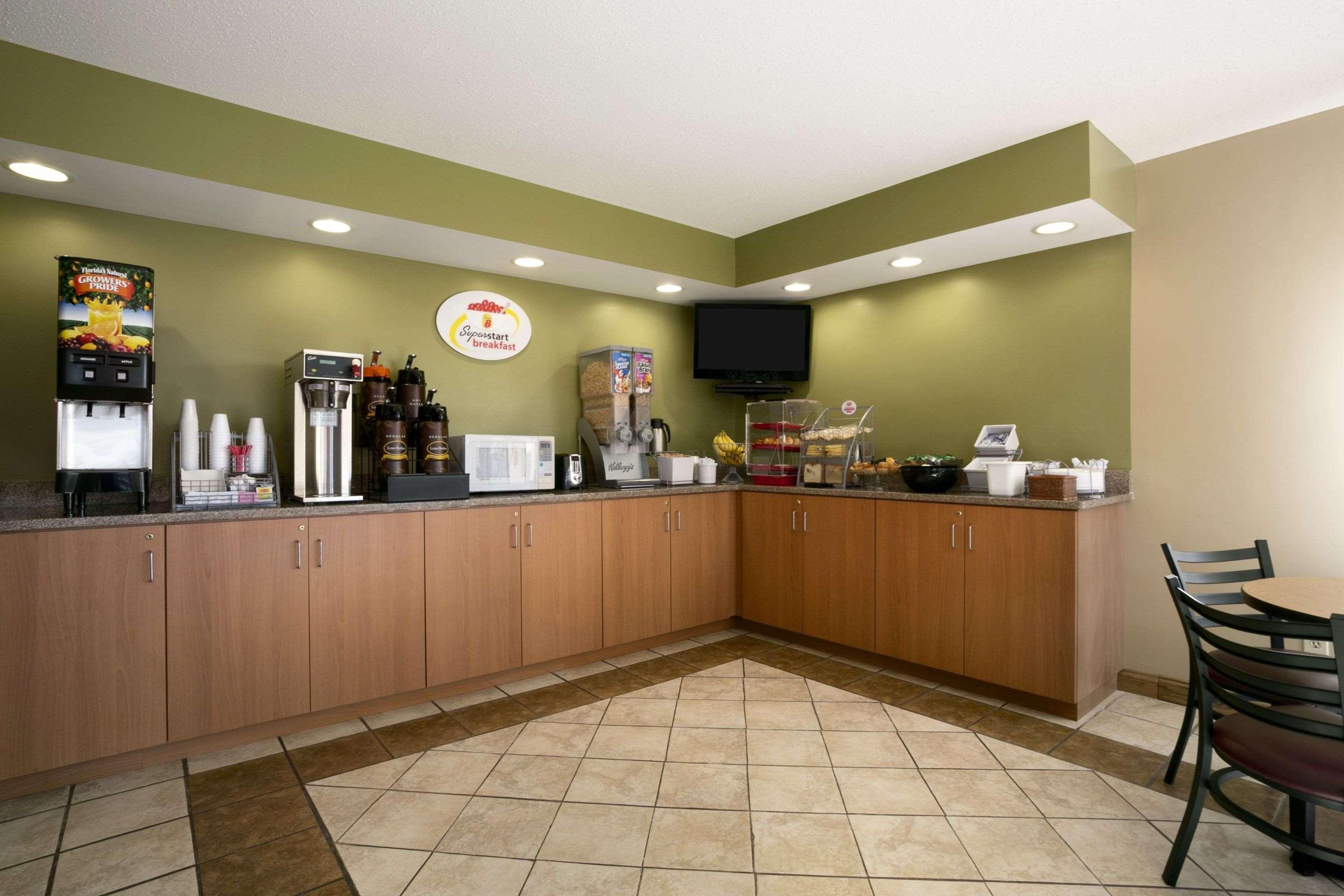 Super 8 By Wyndham Columbia City Εξωτερικό φωτογραφία